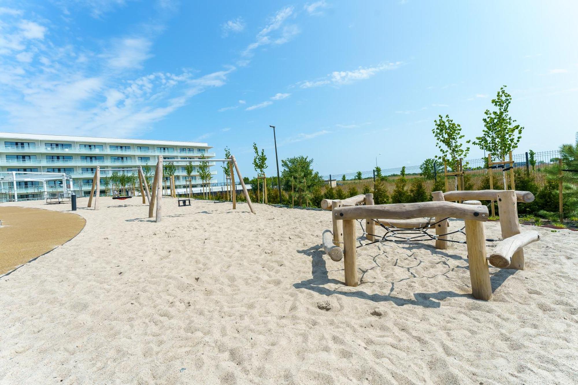 Polanki Aqua Apartamenty Nielimitowany Dostep Do Basenow Parking Free Kołobrzeg Eksteriør bilde